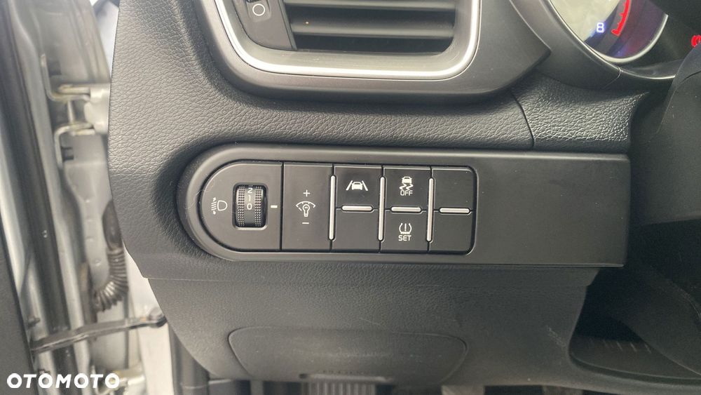 Kia Ceed 1.5 T-GDI M - 24