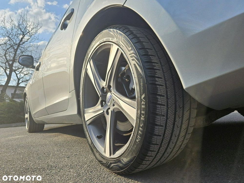 Volvo S60 D2 R-Design Momentum - 22