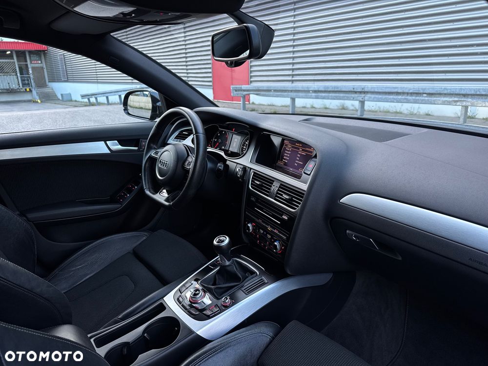 Audi A4 Avant 2.0 TDI DPF S line Sportpaket - 34