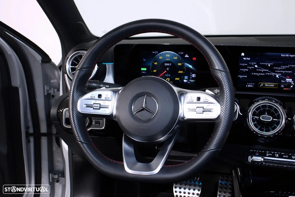 Mercedes-Benz A 250 e AMG Line - 10