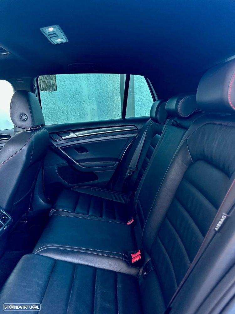 VW Golf 2.0 TSi GTi DSG Performance - 21