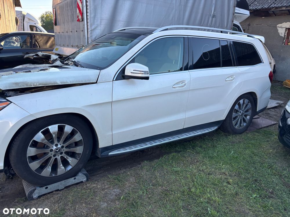 Mercedes-Benz GL 400 4Matic 7G-TRONIC - 2