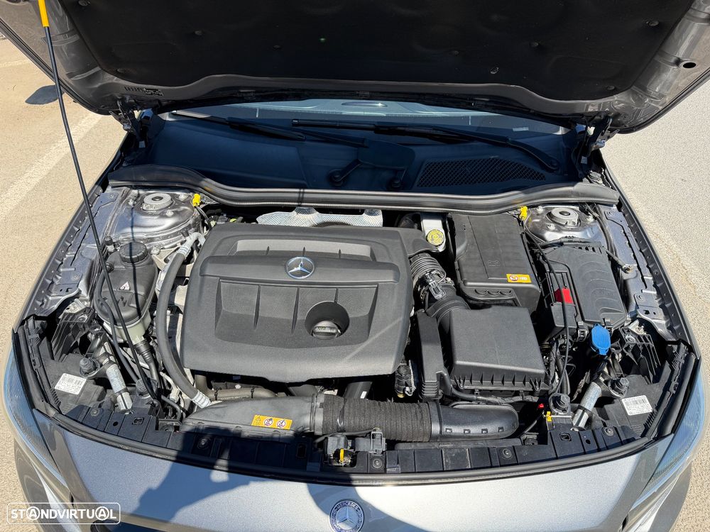Mercedes-Benz GLA 180 d AMG Line - 15