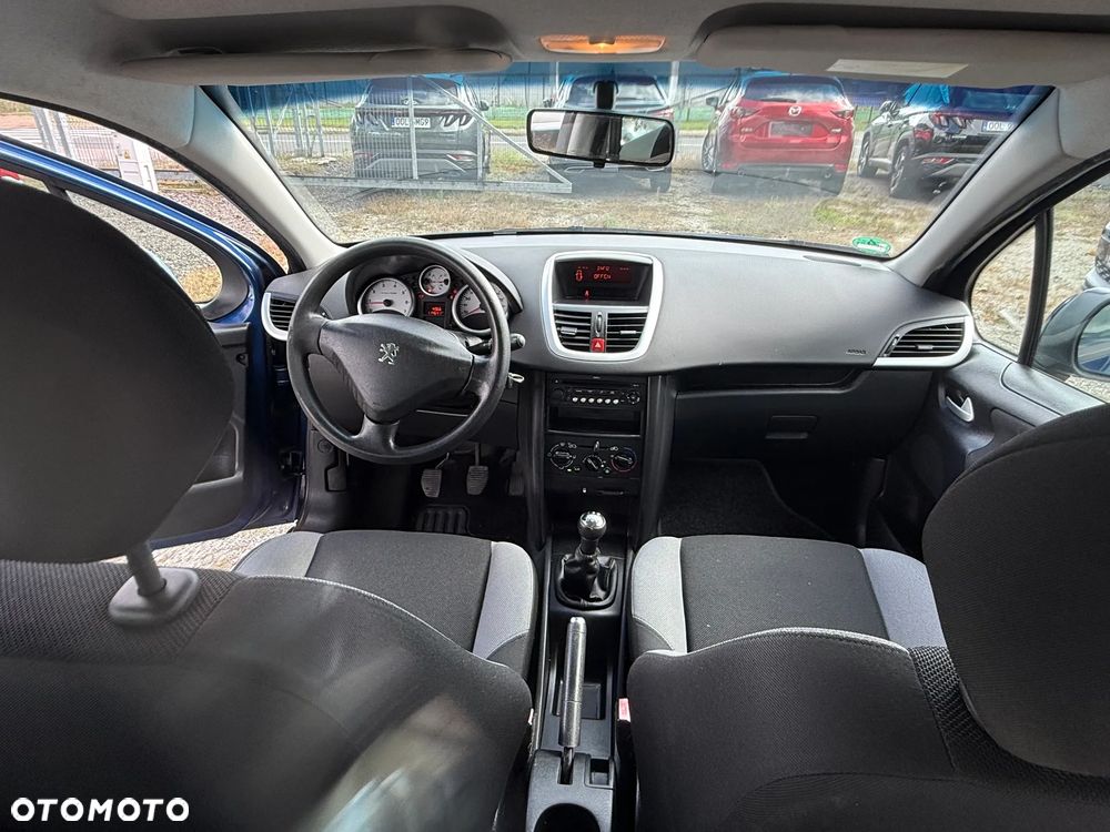 Peugeot 207 75 Urban Move - 8