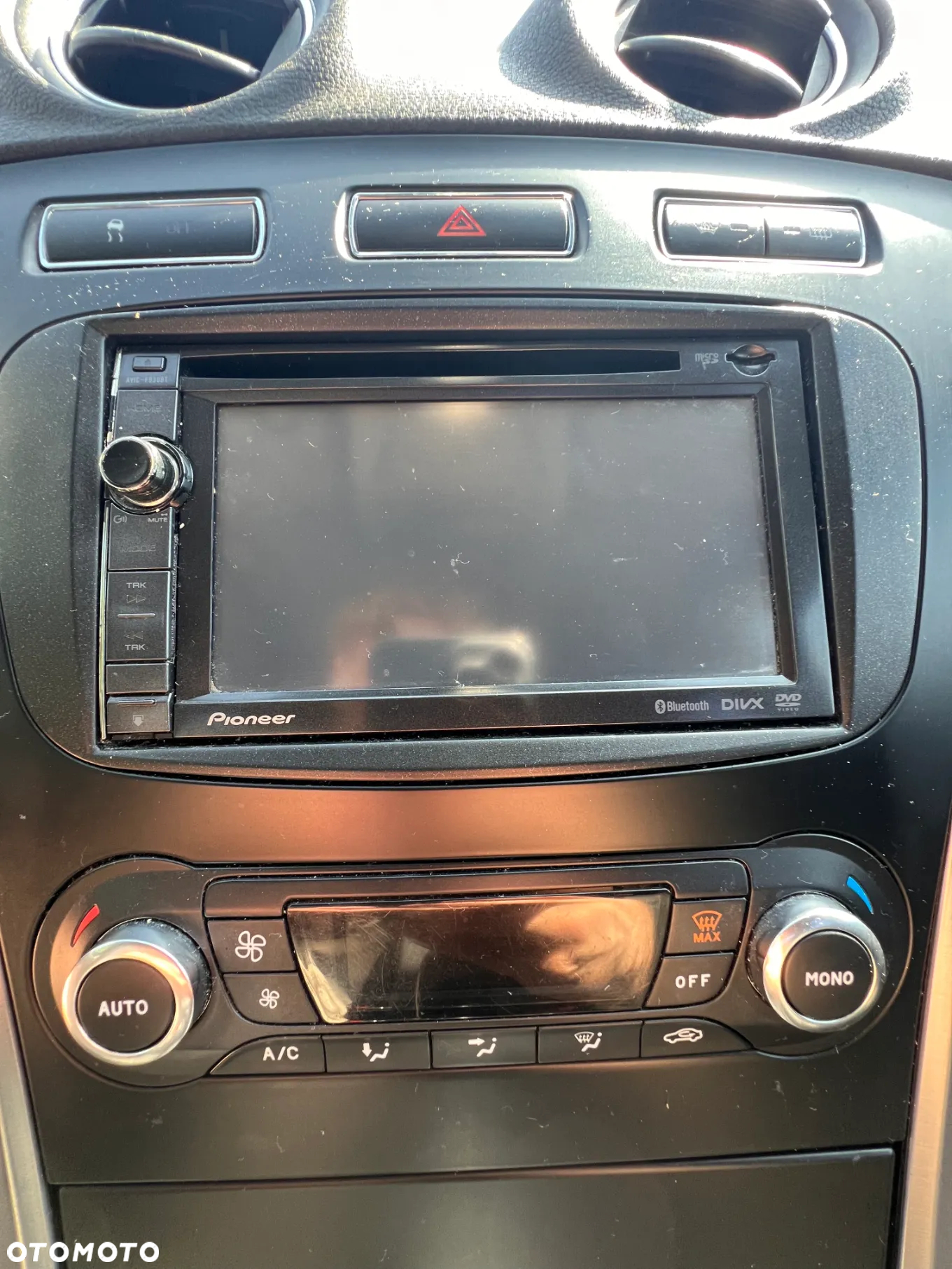 Ford Mondeo 2.0 TDCi Ambiente - 9