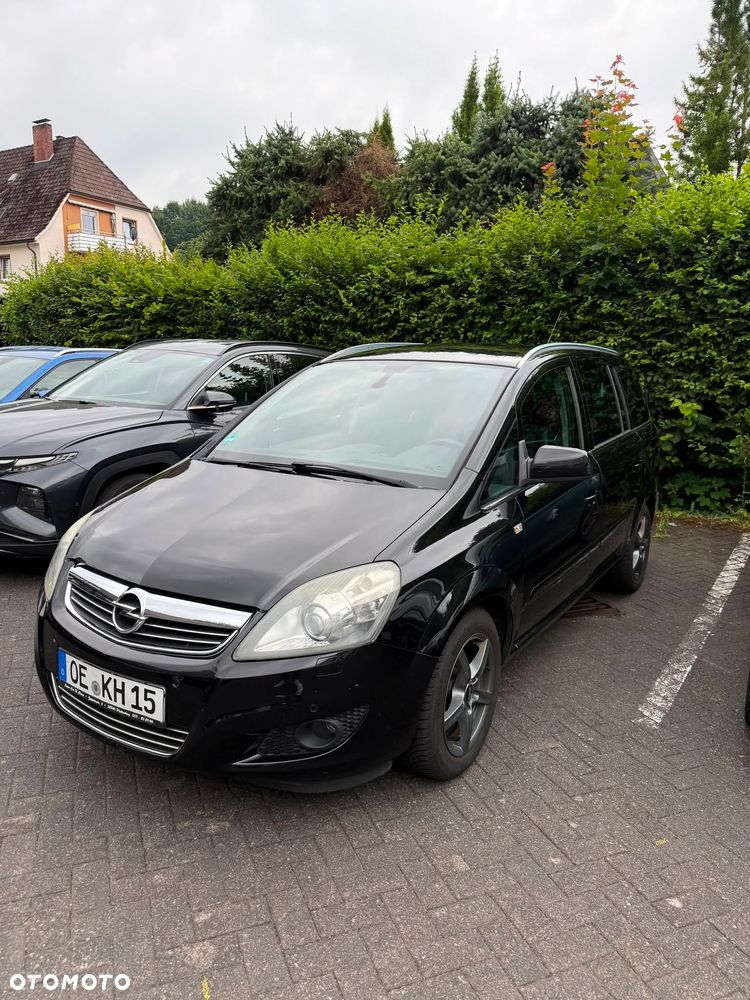 Opel Zafira 1.8 Design Edition - 1