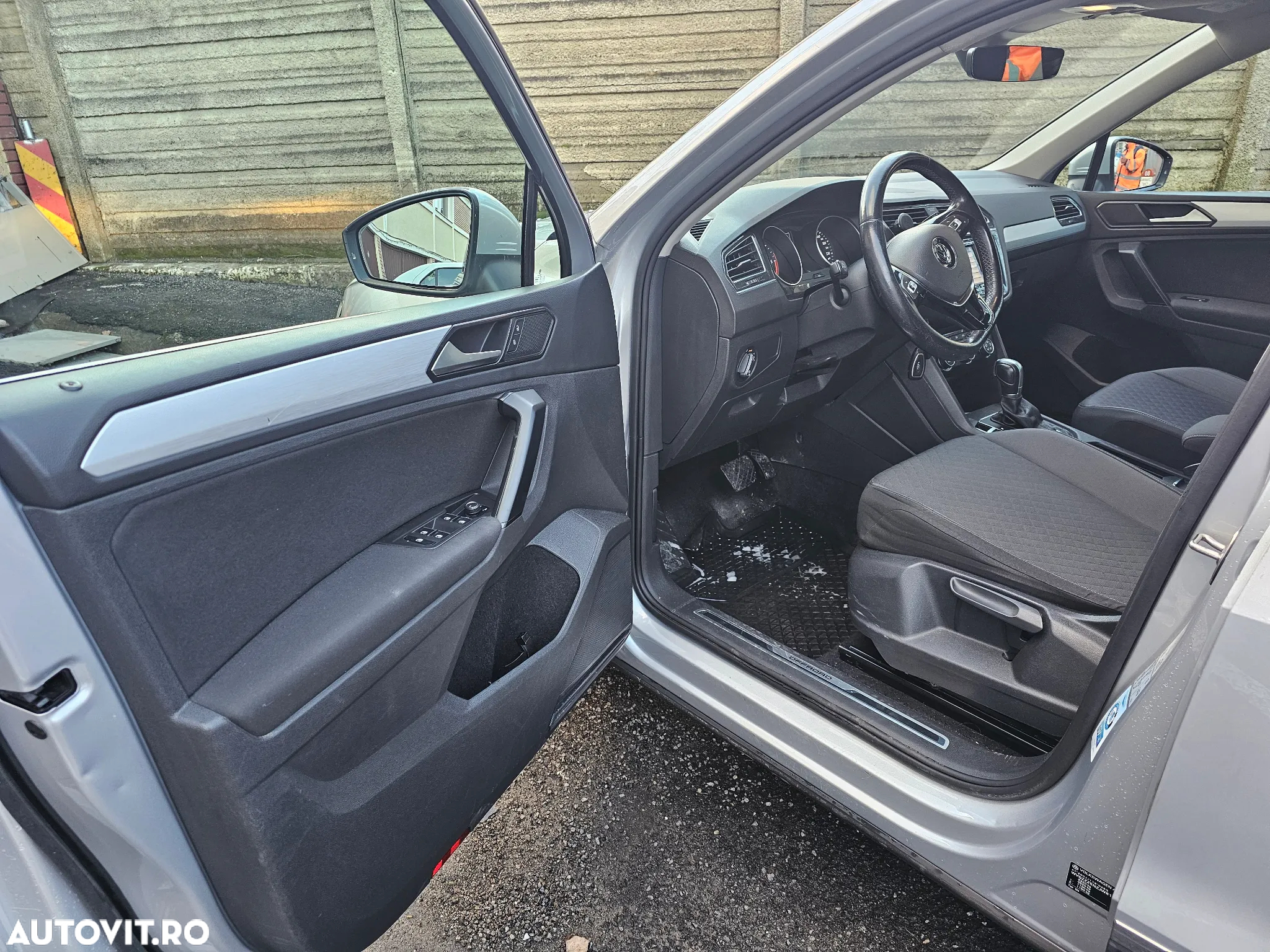 Volkswagen Tiguan 2.0 TDI 4Mot DSG Comfortline - 14