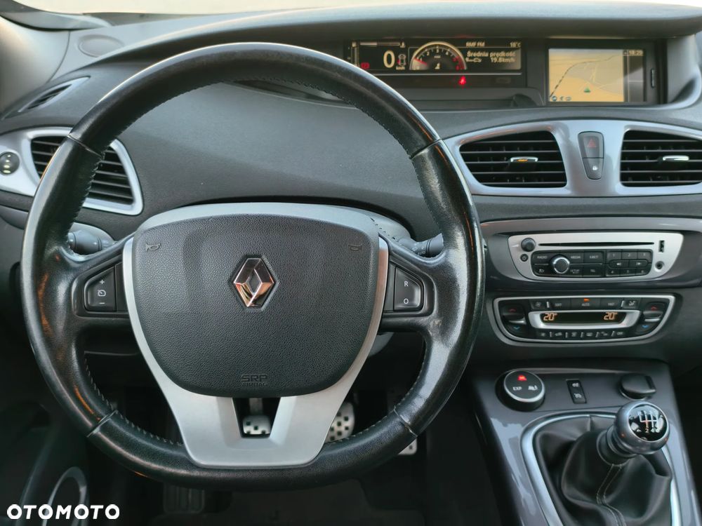 Renault Scenic dCi 110 Xmod Paris - 24