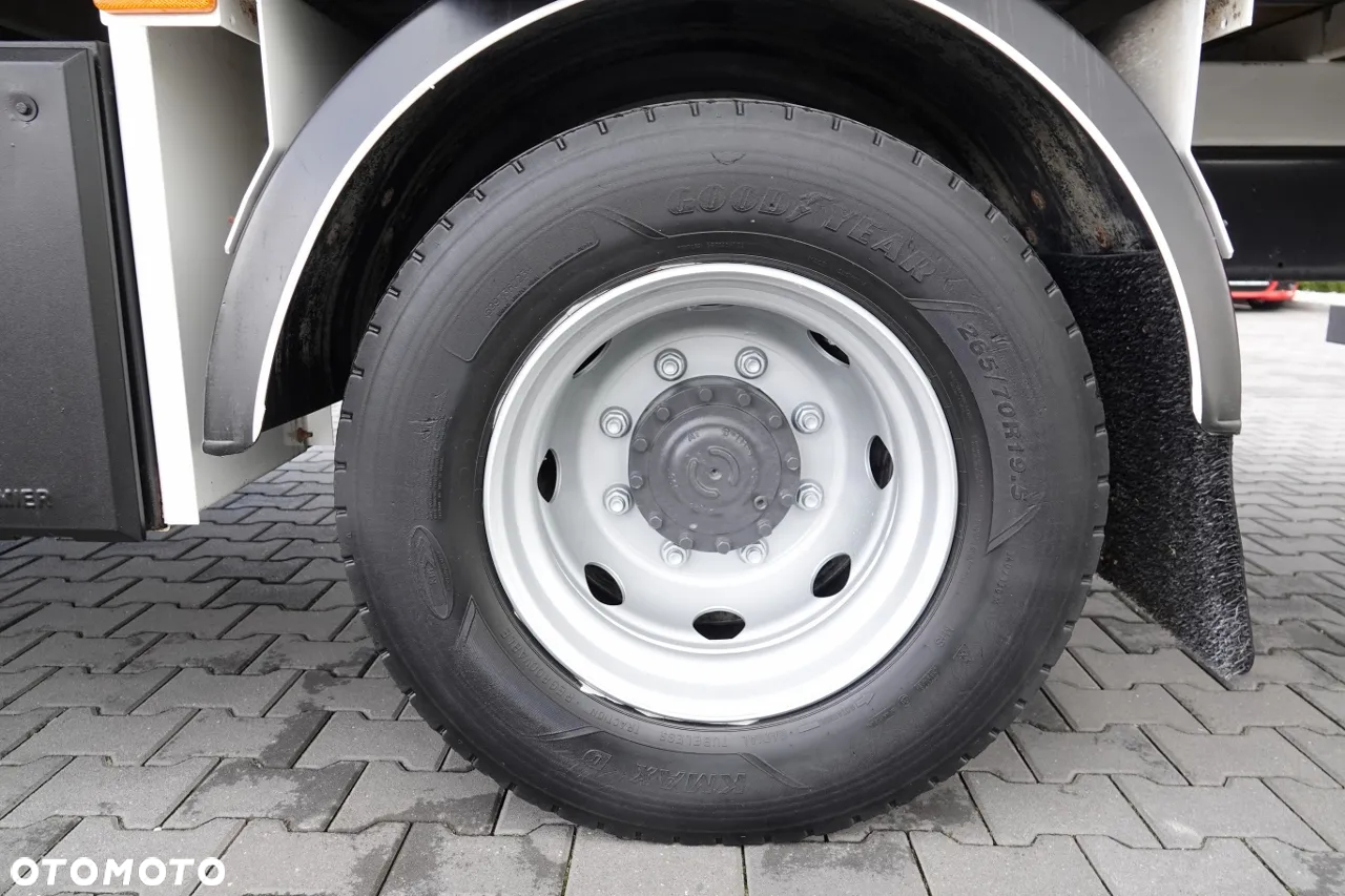 Renault D 210/  4X2 / SKRZYNIOWY 5 M + HDS PALFINGER PK 8.501 SLD A / UDŹWIG 5 580G / STEROWANIE RADIOWE / ROTATOR / SPROWADZONY - 24
