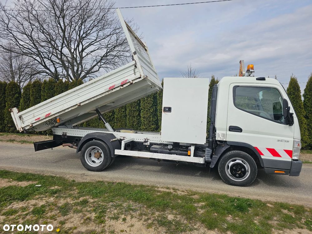 Mitsubishi Canter fuso - 5