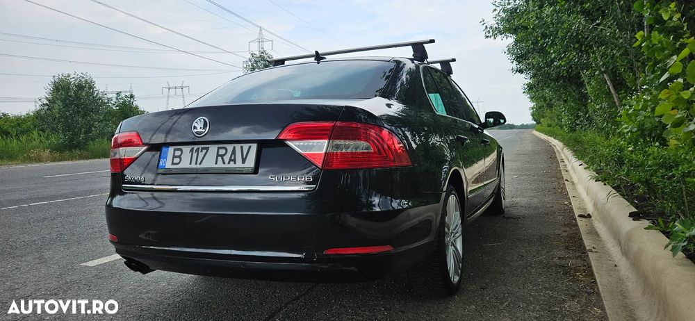 Skoda Superb 2.0 TDI 4X4 Elegance - 6