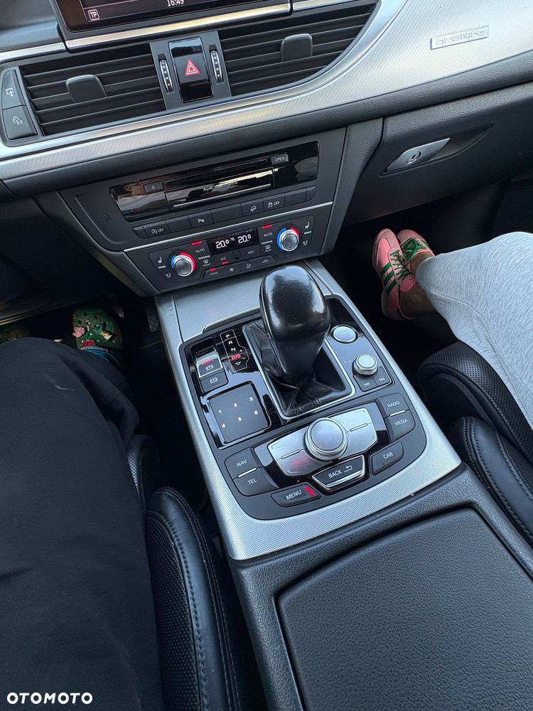 Audi A6 Allroad - 18
