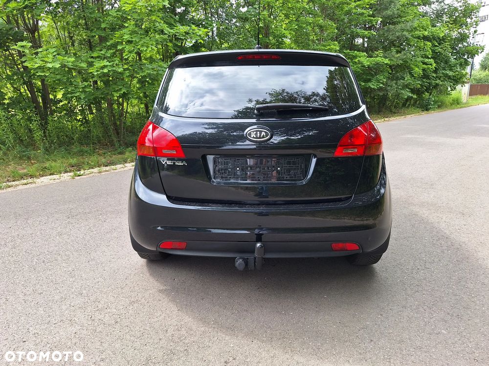 Kia Venga - 13