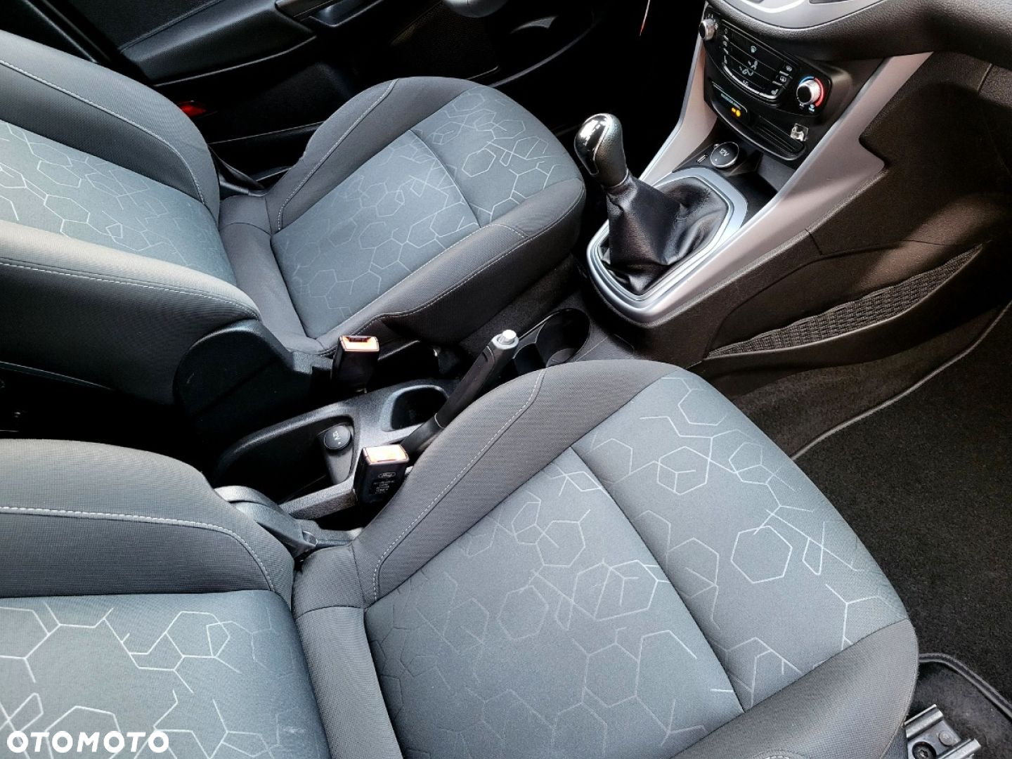 Ford B-MAX - 24