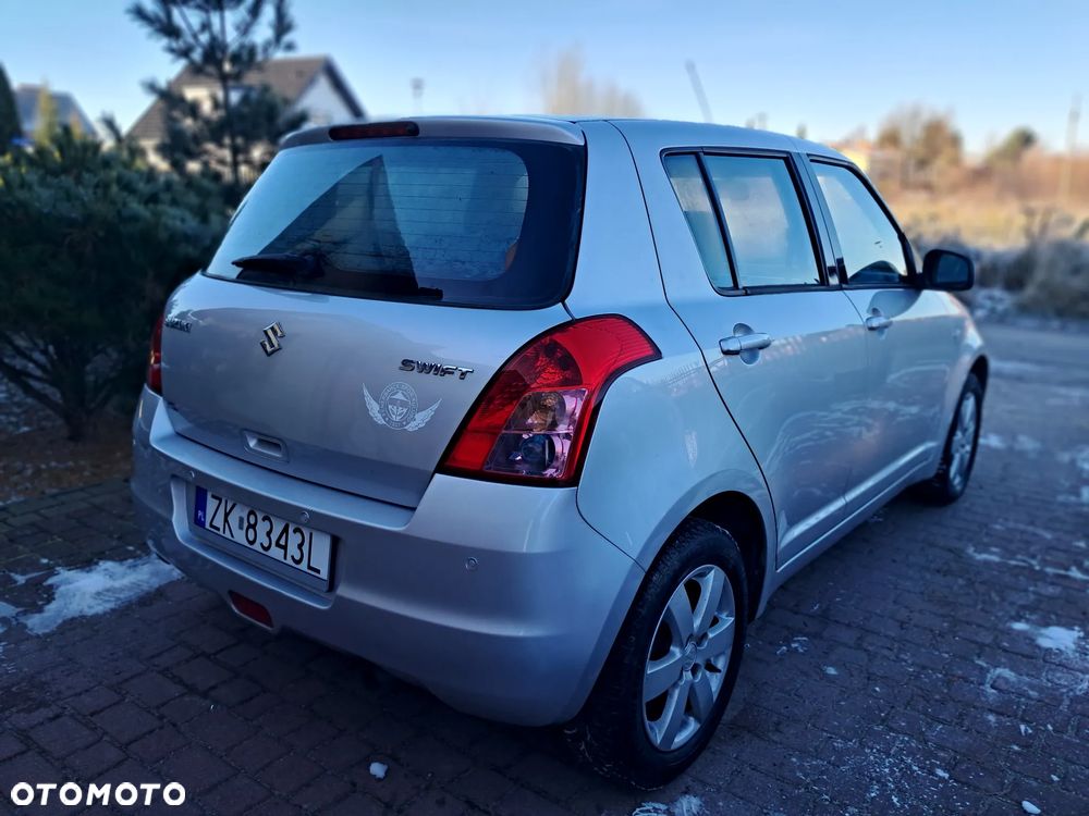 Suzuki Swift 1.3 Club - 2