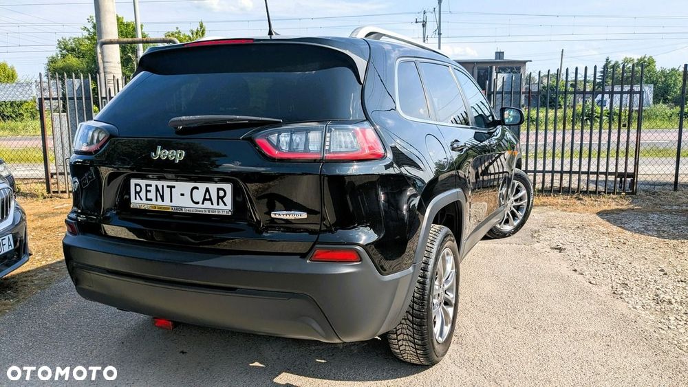 Jeep Cherokee - 11