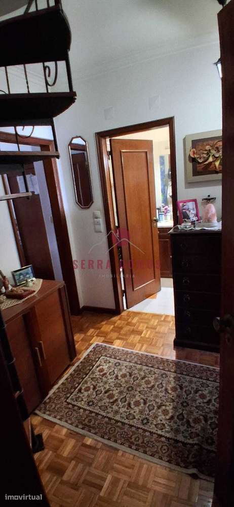 Apartamento T2 + 2 com área total 147,10 m² localizado em Rio de Mouro - Grande imagem: 4/33
