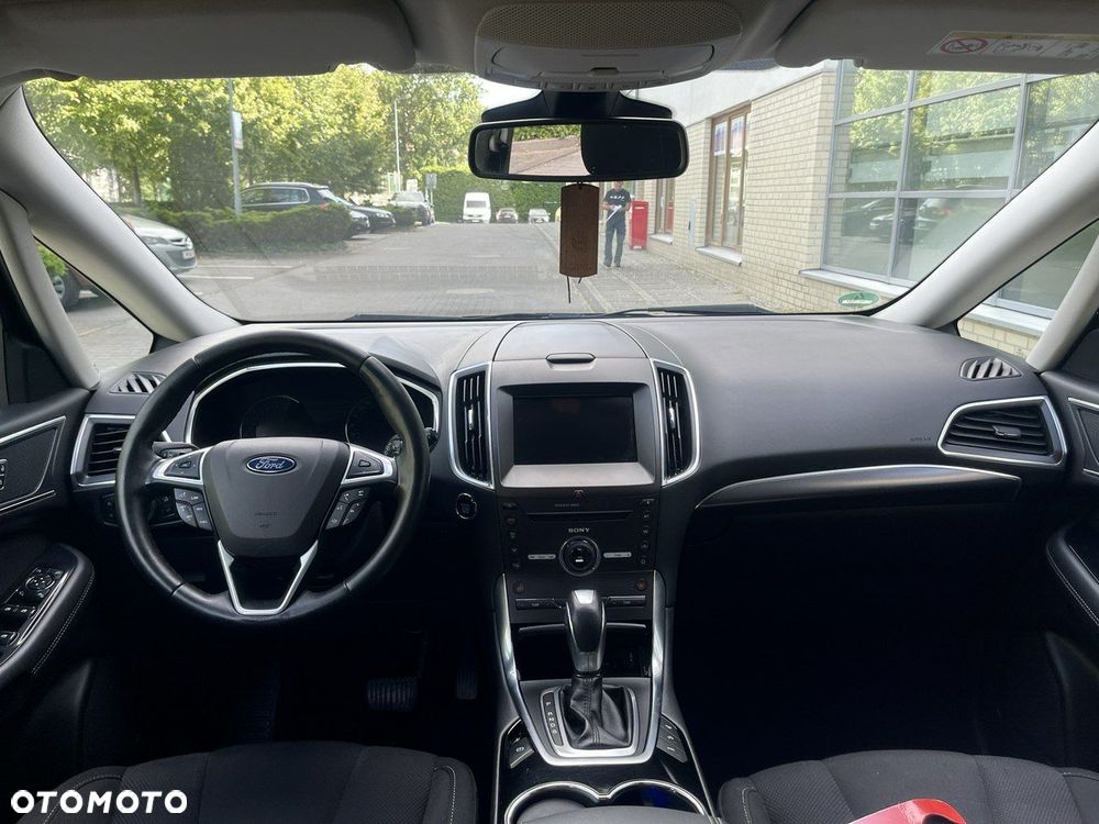 Ford S-Max - 23