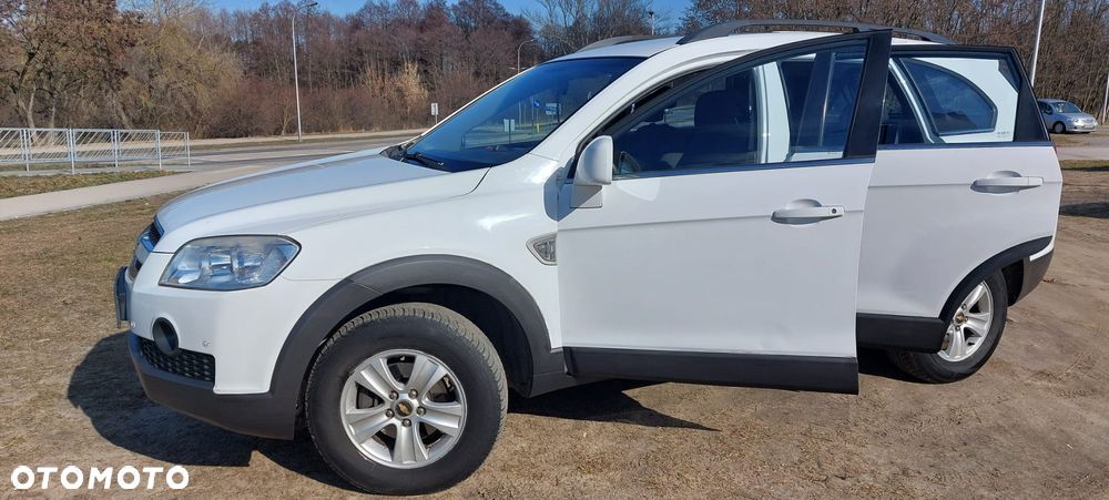 Chevrolet Captiva 2.4 LS 5os - 10