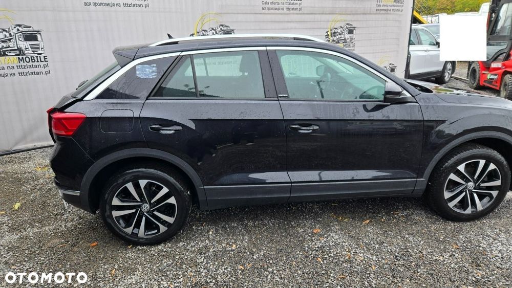 Volkswagen T-Roc - 16