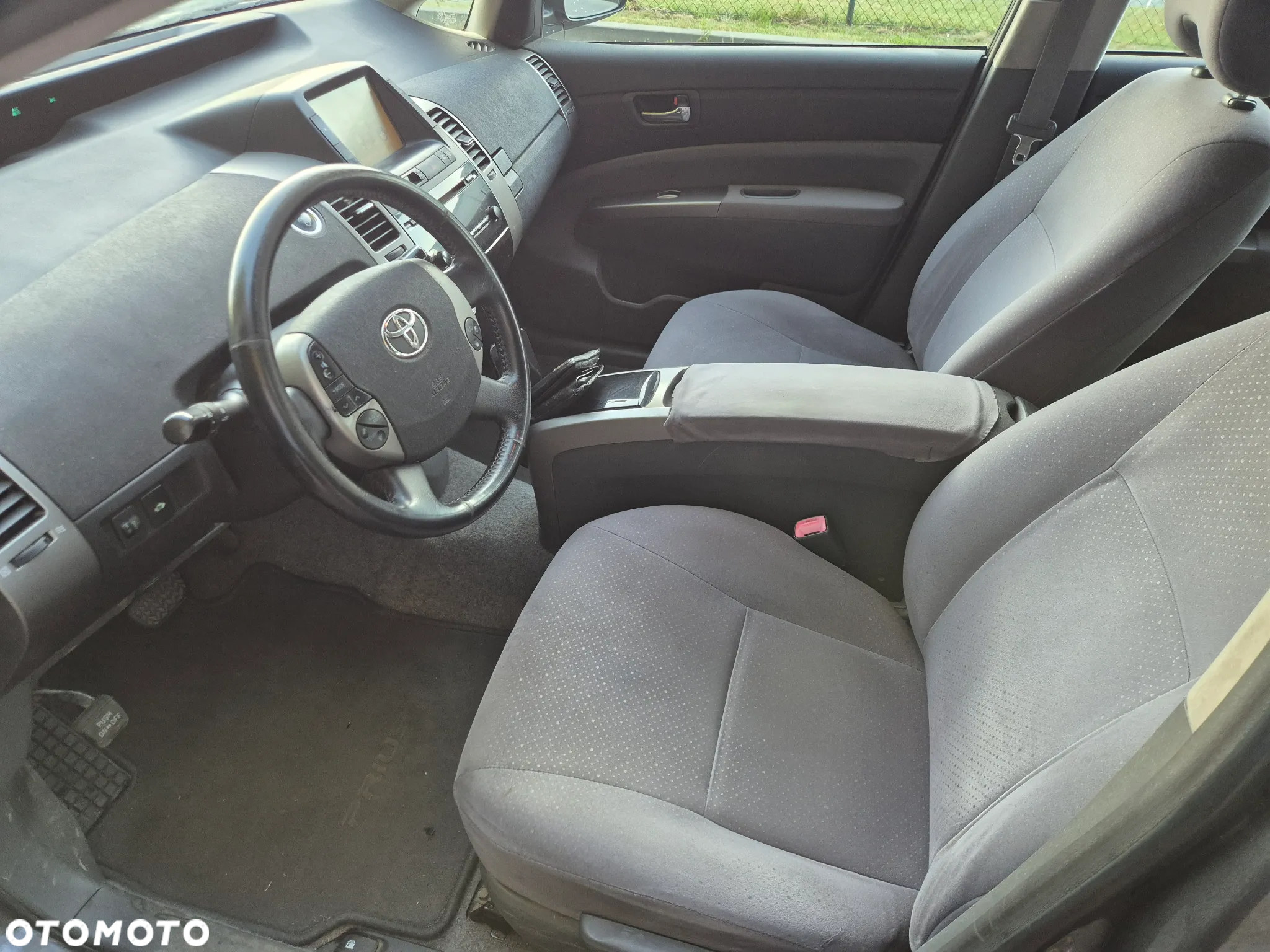 Toyota Prius - 15