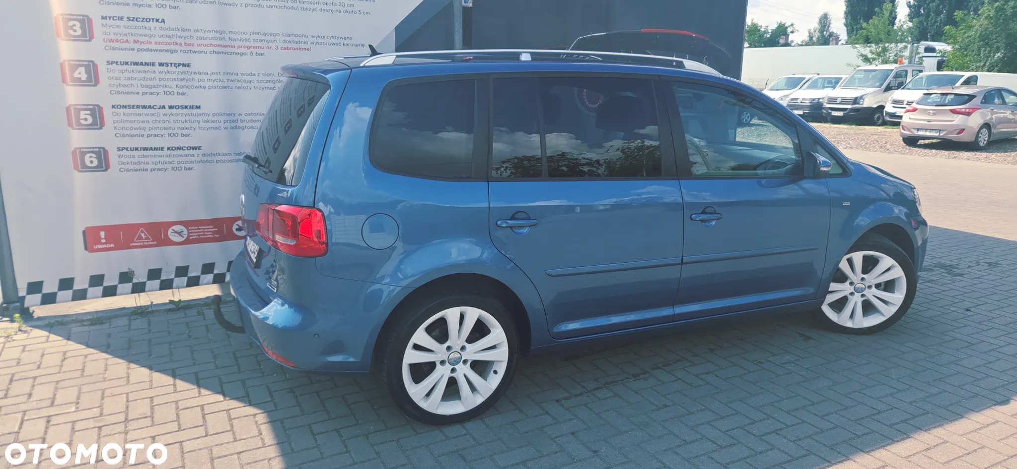 Volkswagen Touran 1.6 TDI DPF MATCH - 8