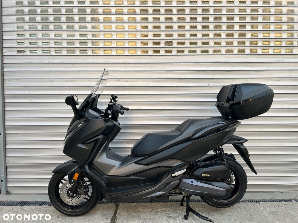 Honda NSS - 37