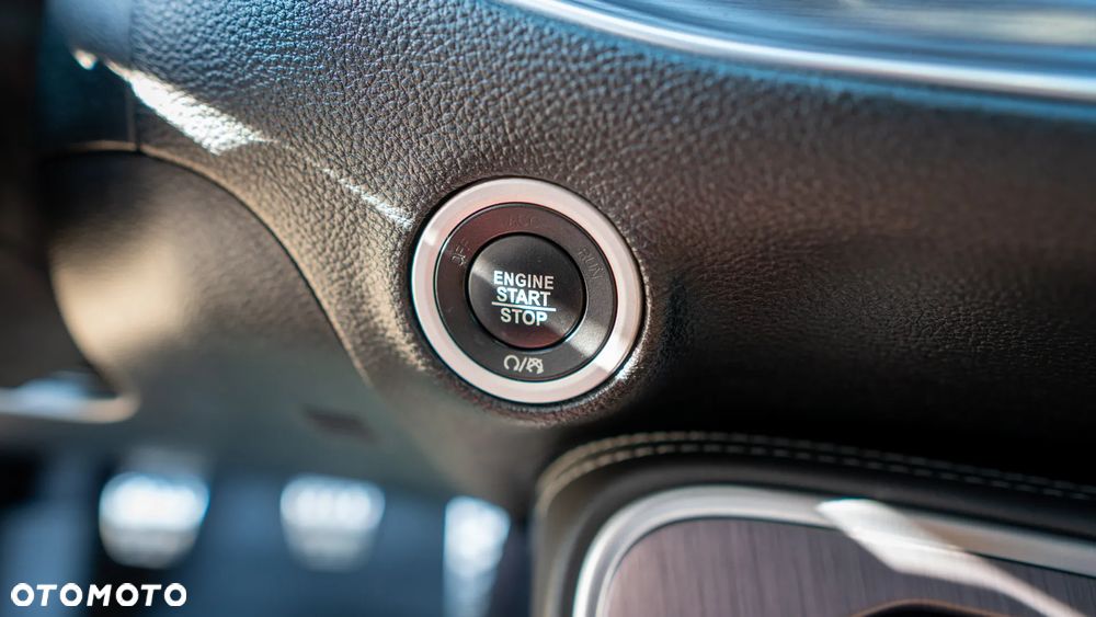 Dodge Challenger - 31