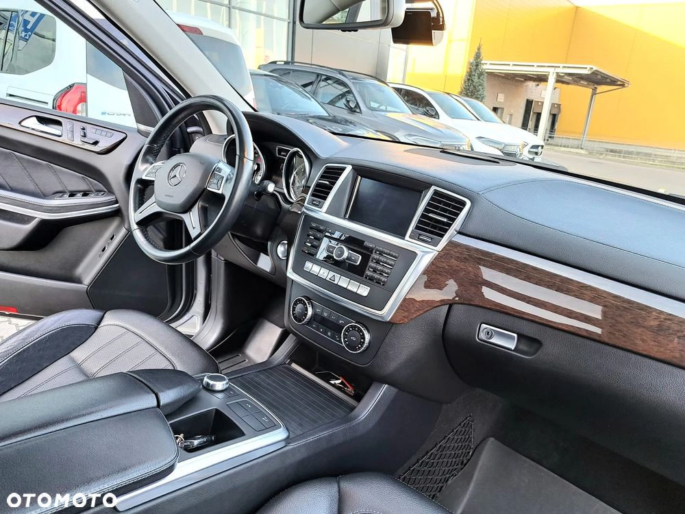 Mercedes-Benz GL - 8