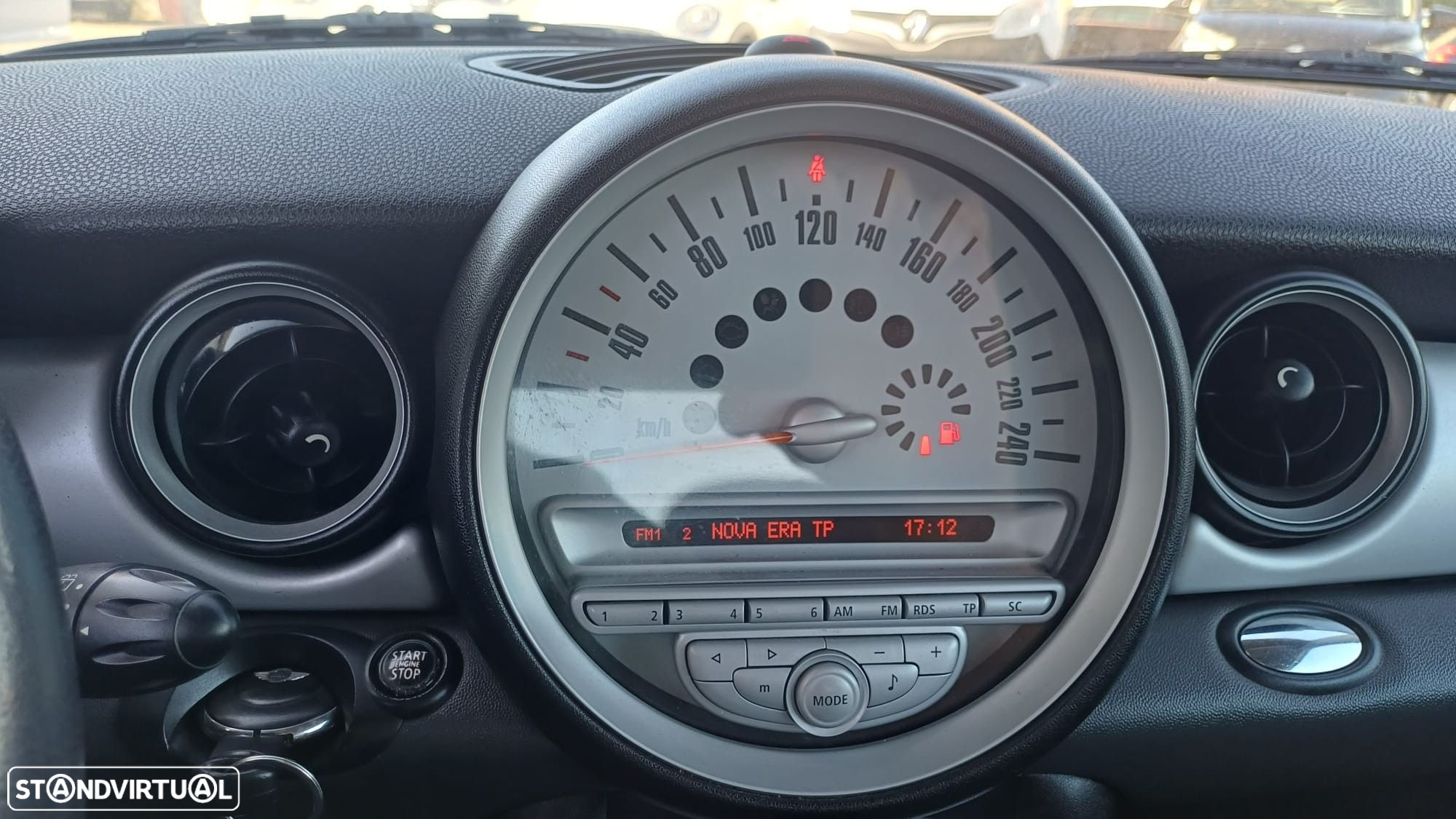 MINI 3 Portas Cooper D - 16