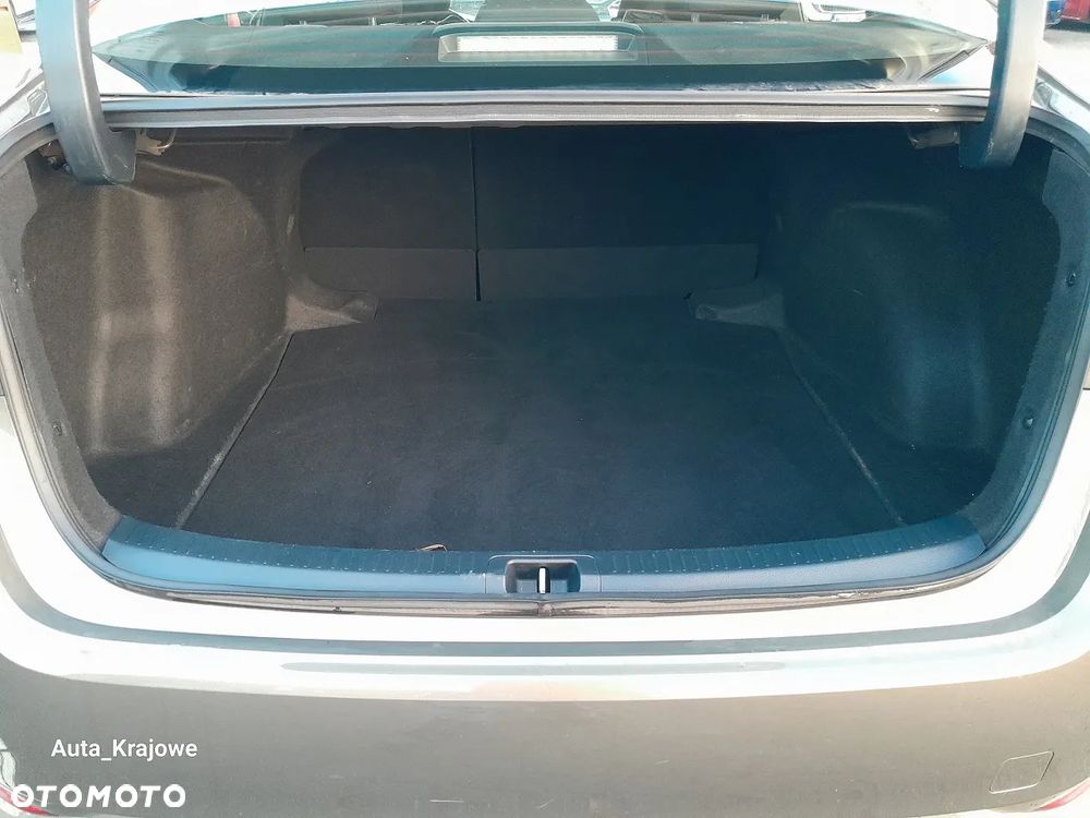 Toyota Corolla 1.5 Comfort MS - 24