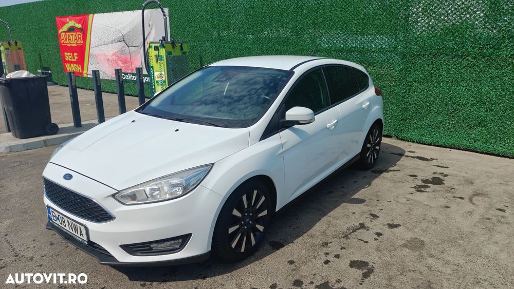 Ford Focus 1.0 EcoBoost Start Stop Trend - 9