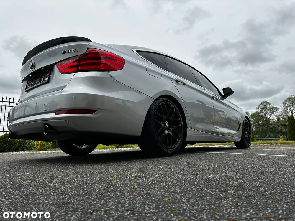 BMW 3GT 335i xDrive Sport Line - 12