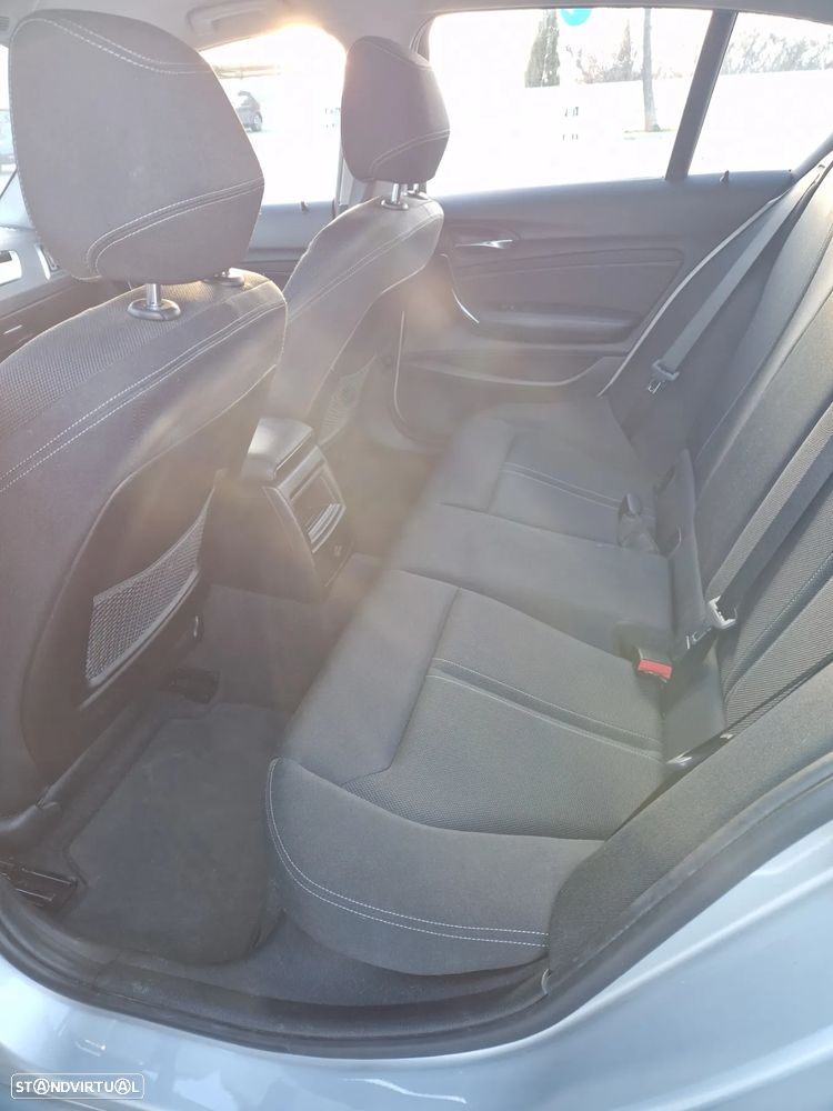 BMW 116 d Line Sport - 13