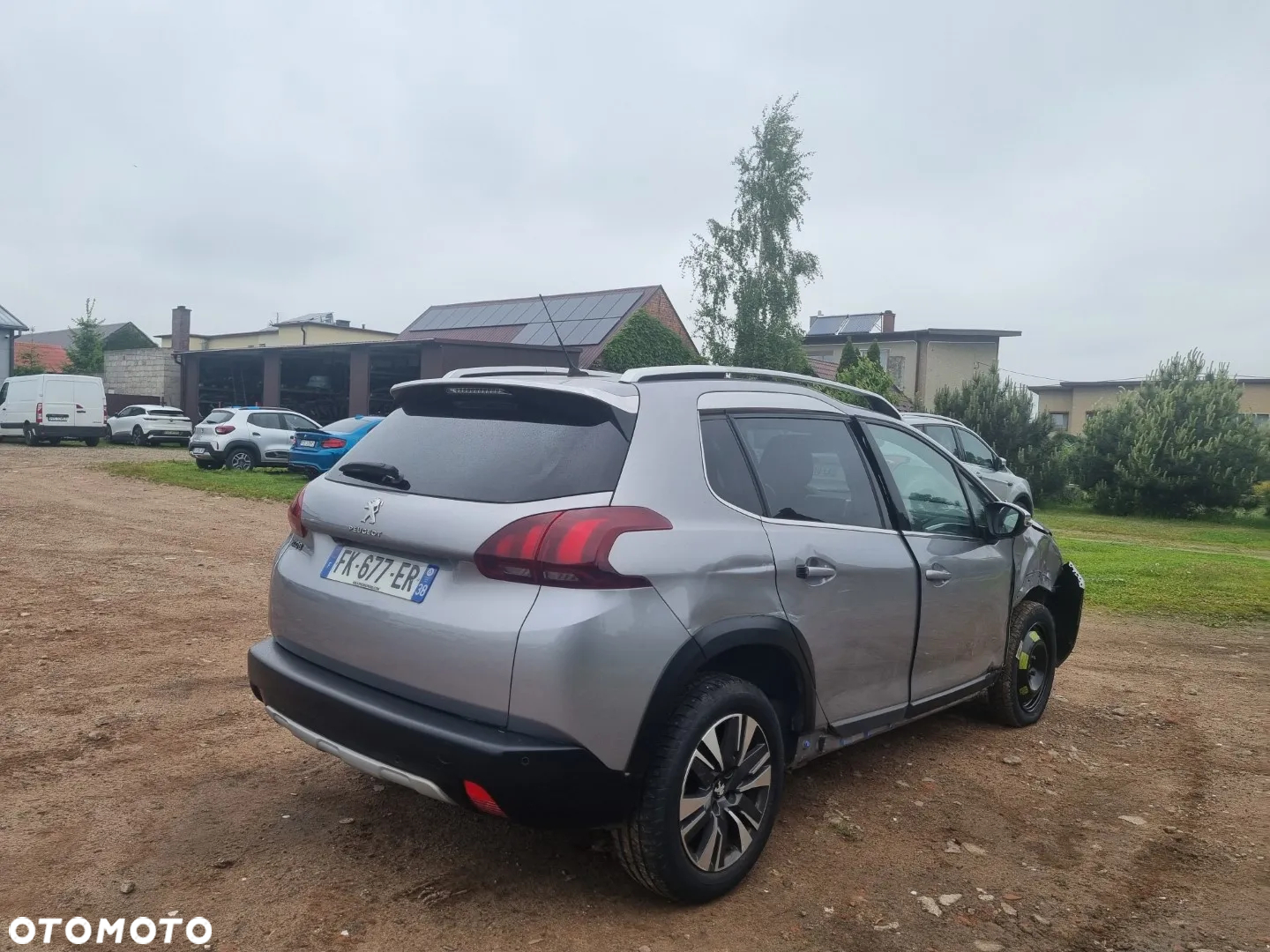 Peugeot 2008 BlueHDi 100 STOP & START Allure - 6