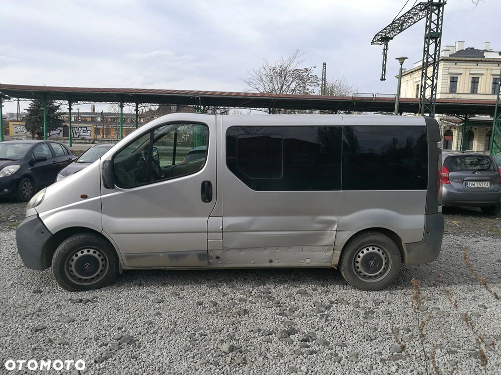 Opel Vivaro DTI Tour - 6