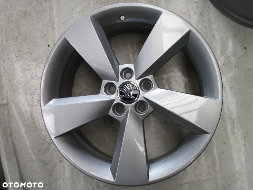 FELGI ALUMINIOWE 17 SKODA FABIA II FABIA III ET46 - 2