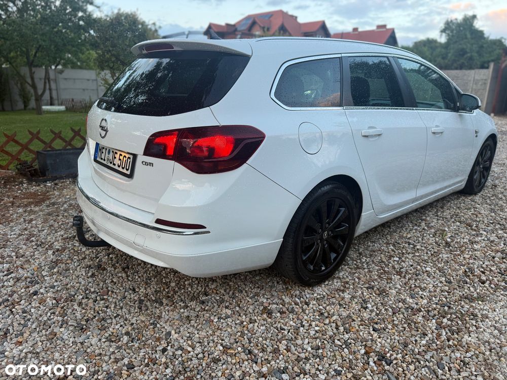 Opel Astra 2.0 CDTI Cosmo - 14
