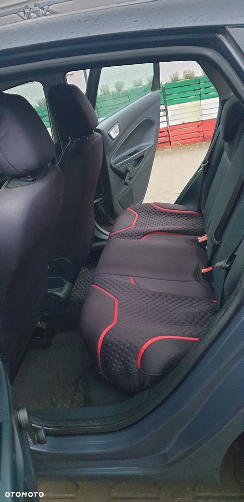 Ford Fiesta 1.4 TDCi Champions Edition - 18