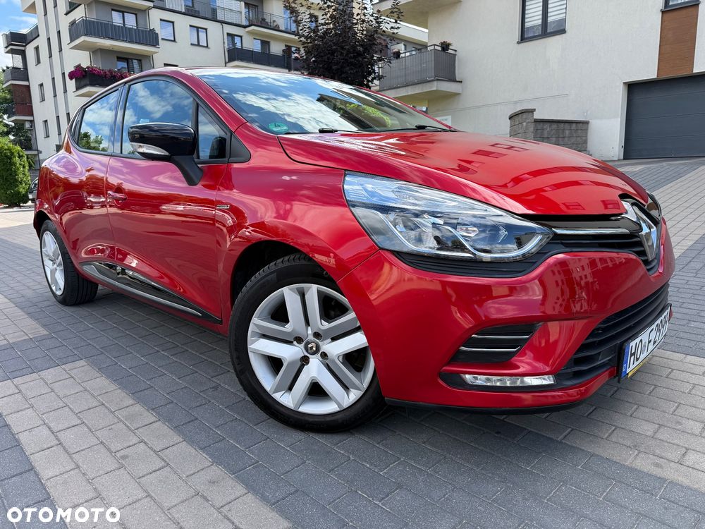 Renault Clio 1.2 16V 75 LIMITED - 4