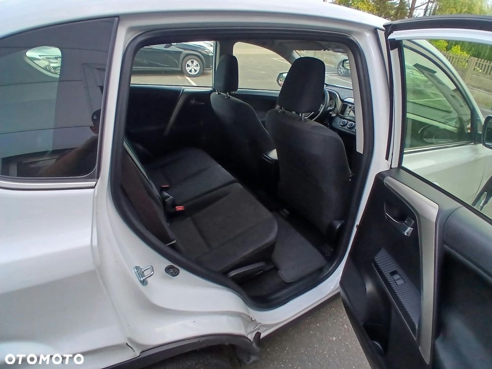 Toyota RAV4 2.0 D-4D Active 4x2 - 27