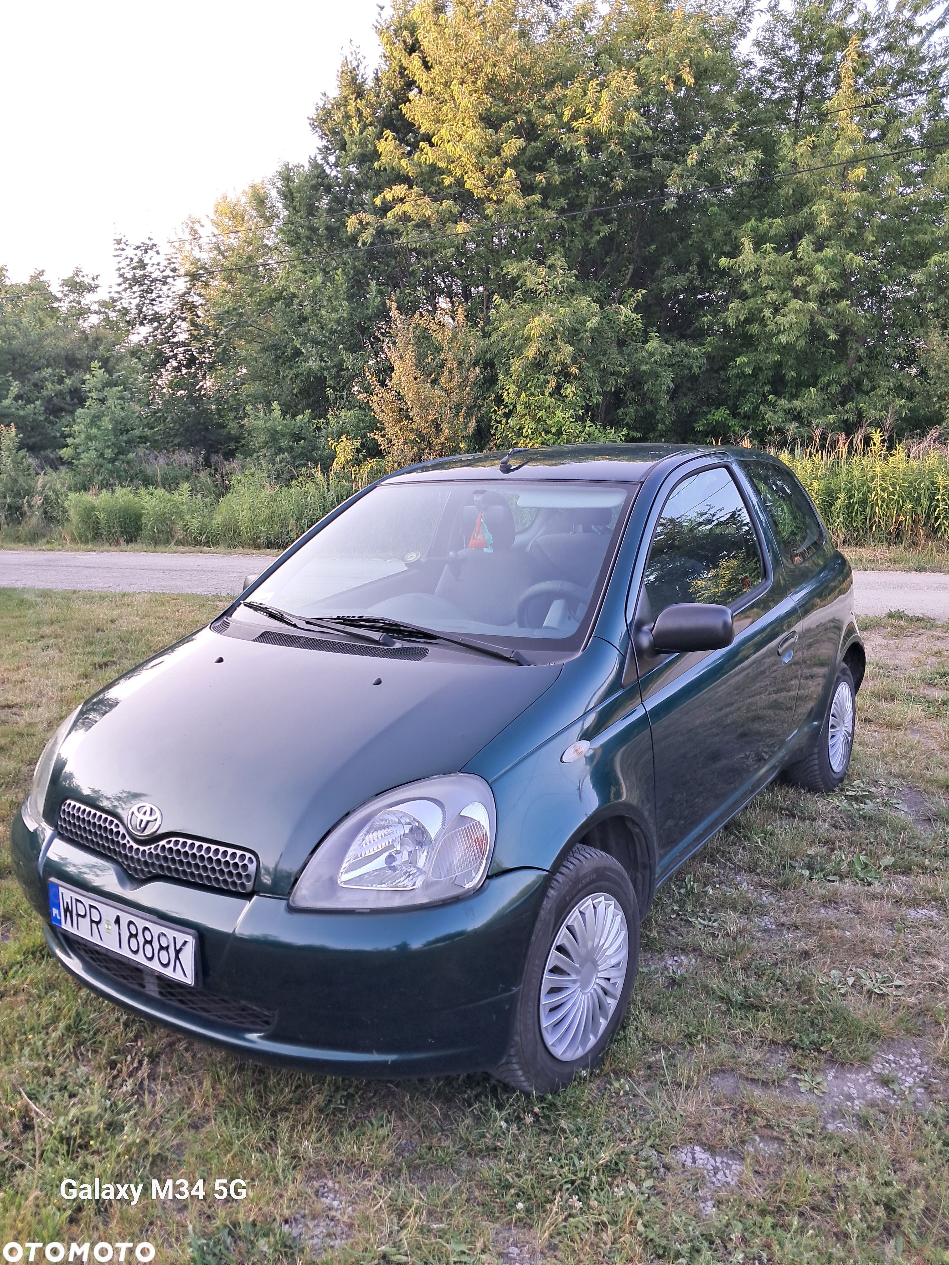Toyota Yaris 1.0 Base - 1
