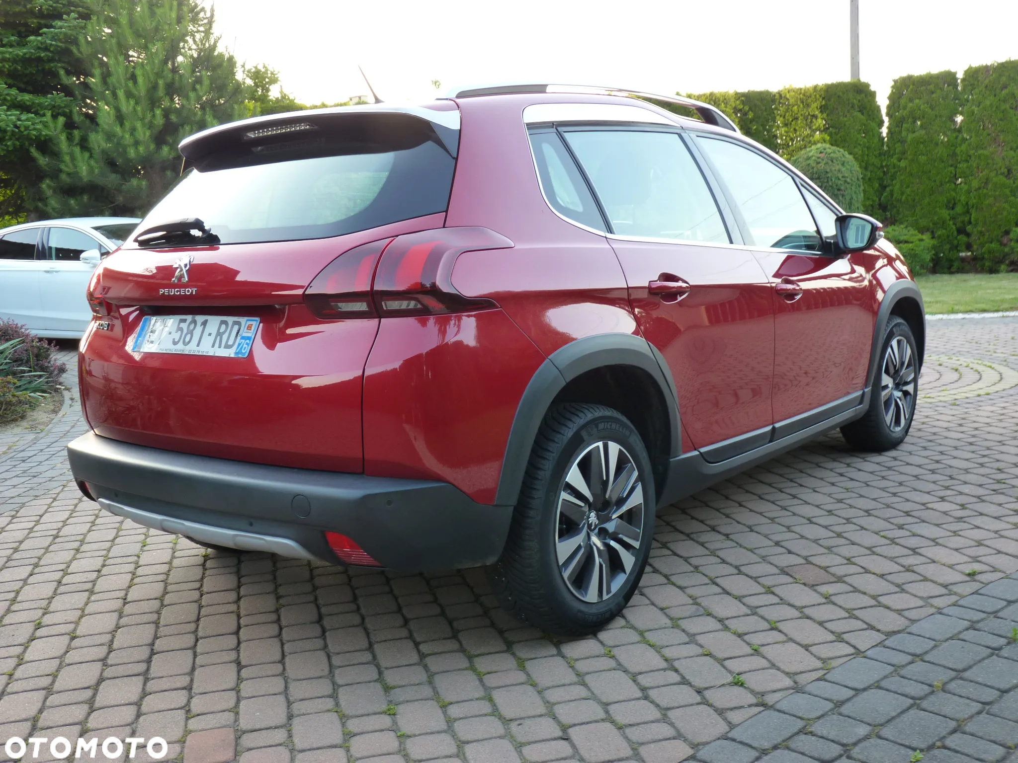 Peugeot 2008 1.5 BlueHDi Allure - 9