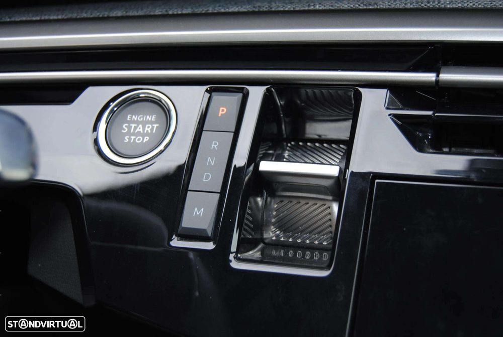 Peugeot 3008 1.2 Hybrid Allure e-DCS6 - 16