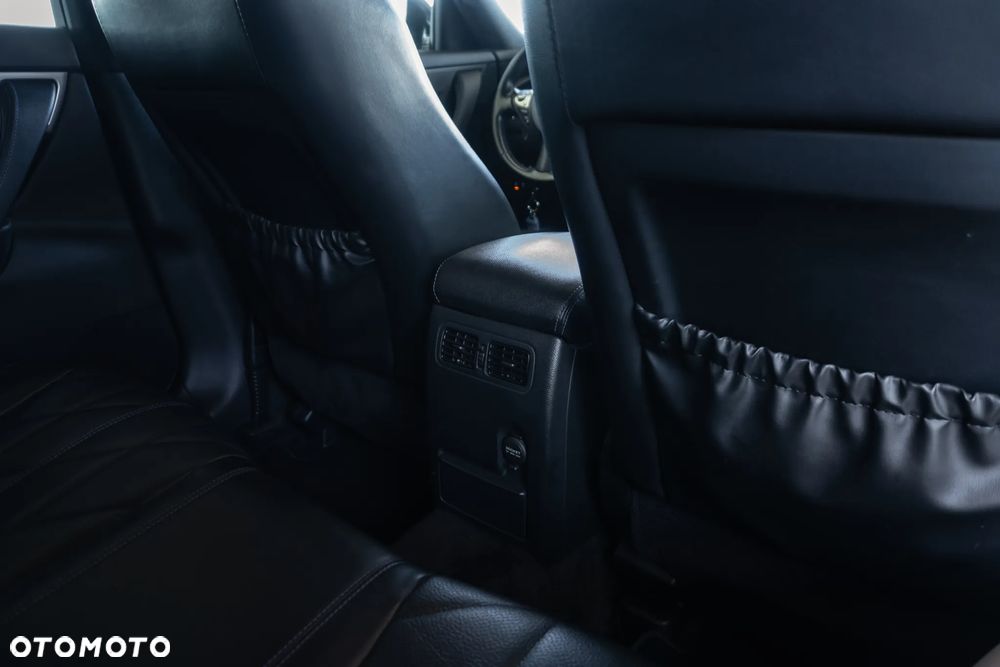 Infiniti QX70 - 26