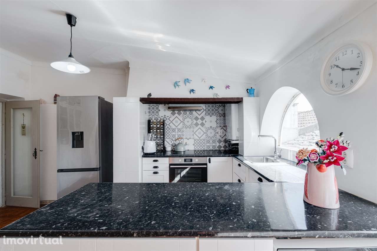 Andar de Moradia T2 com terraço no centro histórico de Évora - Grande imagem: 5/27