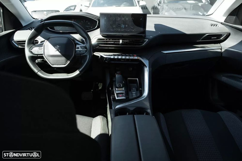 Peugeot 5008 1.2 PureTech Allure Pack EAT8 - 17