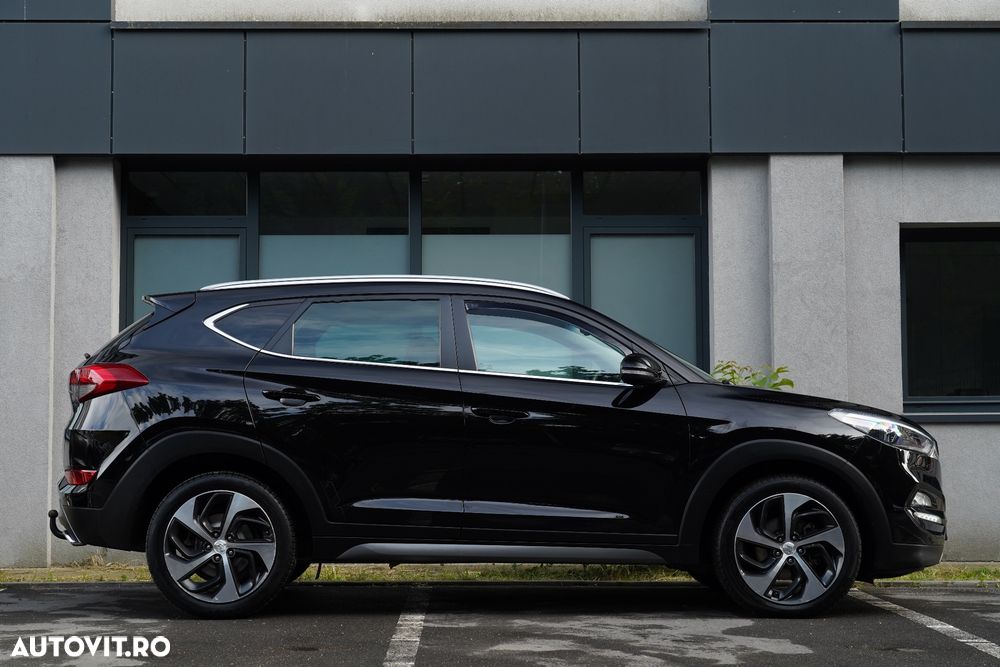 Hyundai Tucson 2.0 CRDI 4WD Automatik Premium - 28