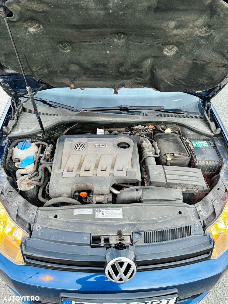 Volkswagen Golf 1.6 TDI DPF Trendline - 15