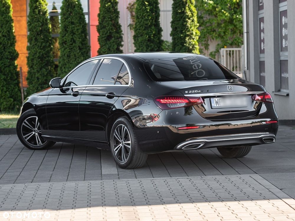 Mercedes-Benz Klasa E 220 d Business Edition 9G-TRONIC - 11